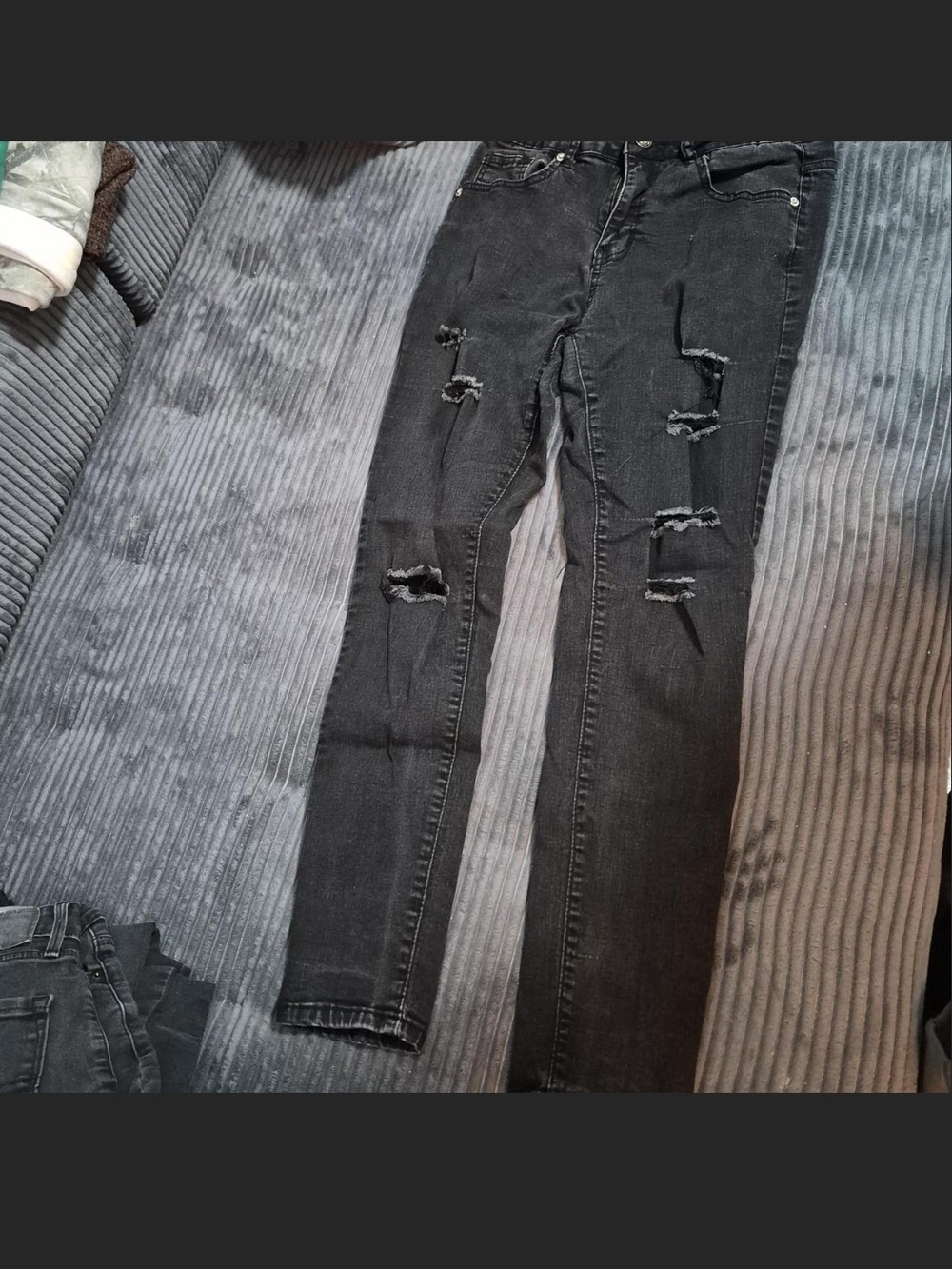Women's Black Ripped Slim Jeans